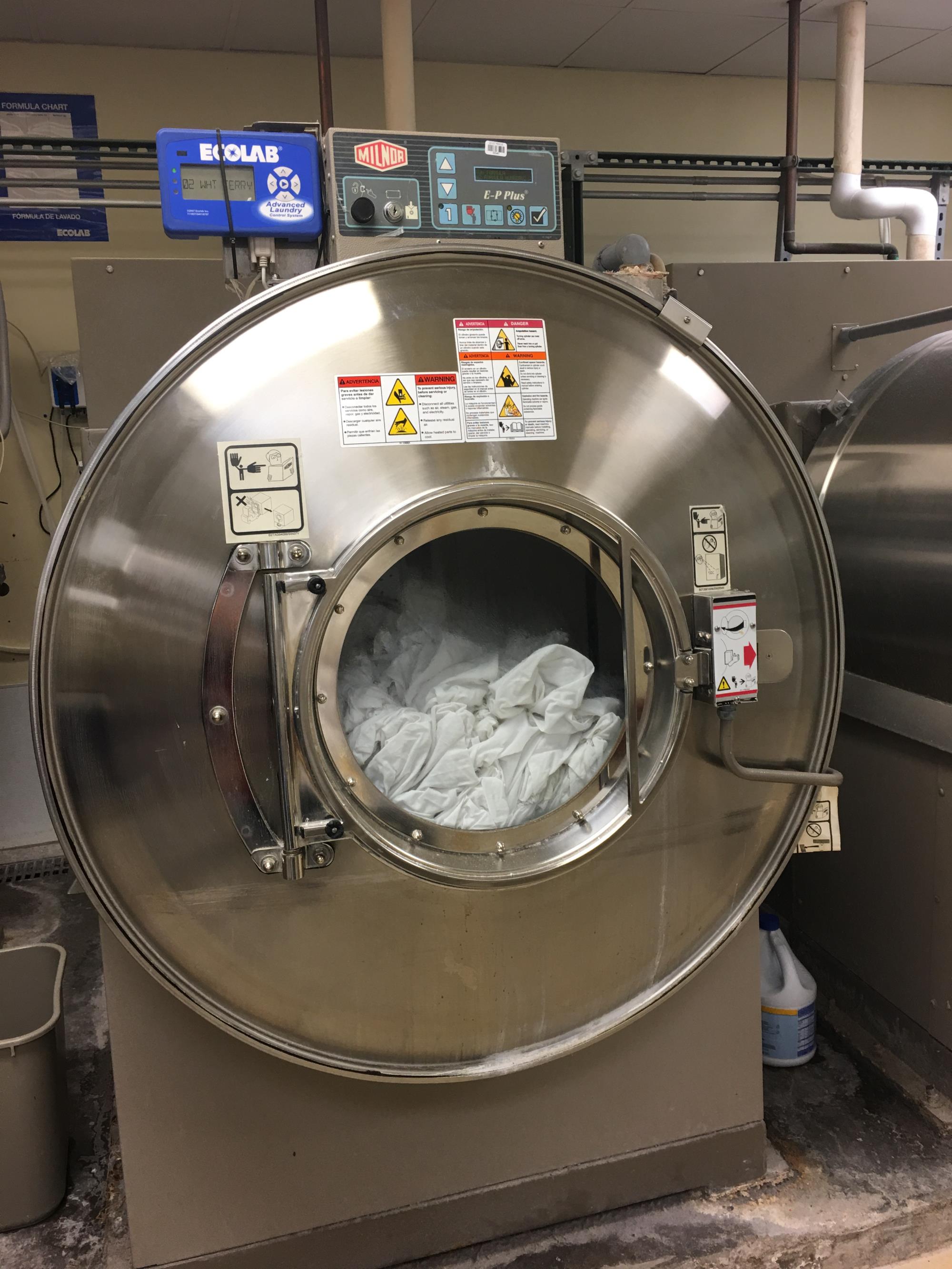 Commercial clothes washer